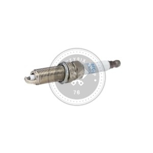 NGK LZKAR7A Spark Plug – Replaces Renault 224019372R (1.3 TCe Engines)