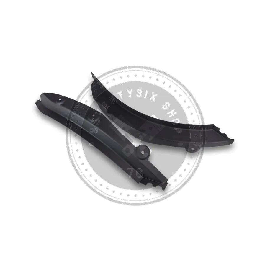 Volvo 32288517 Rear Mudflap Kit – XC60 (2018–) Genuine